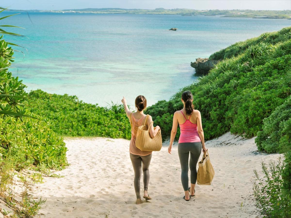 Central Resort Miyakojima Exteriör bild