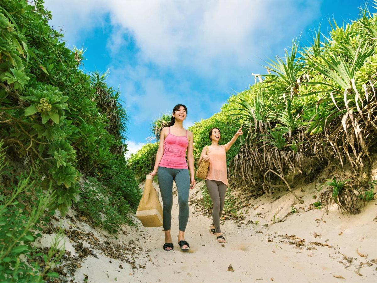 Central Resort Miyakojima Exteriör bild